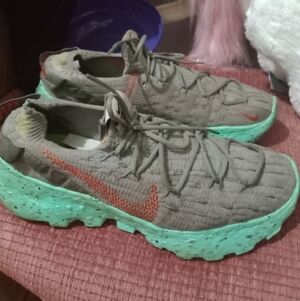 Pre-owned Women's Nike Sneaker's Size 10
